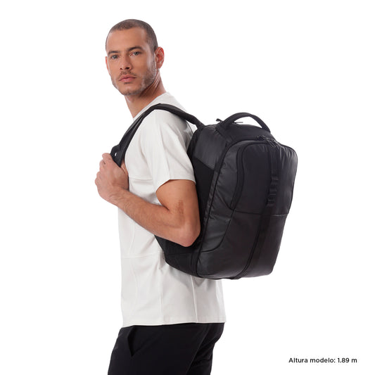 Mochila de Viagem Deploy Preta